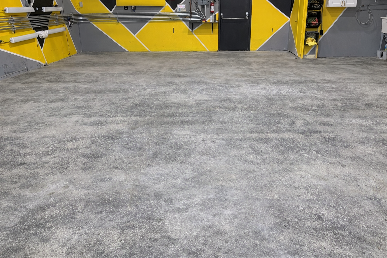 Floor before coating